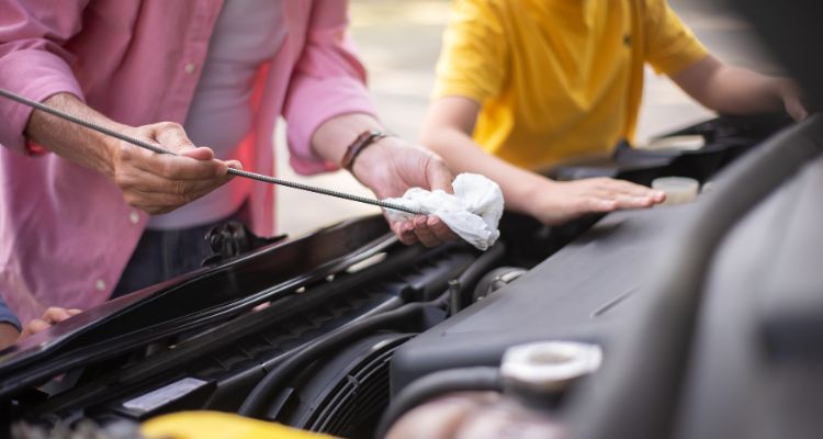 Quanto costa il cambio dell'olio dell'auto? Quanto costa il cambio dell'olio dell'auto?