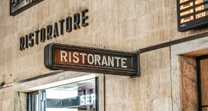 Quanto costa installare insegne luminose?