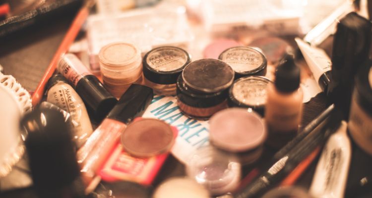 Quanto costano delle lezioni di make up?