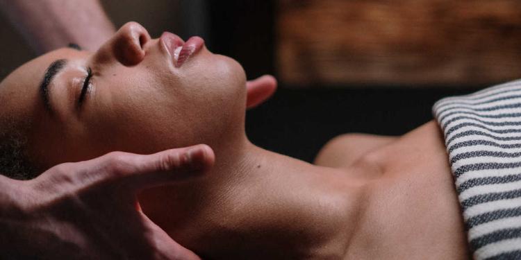 I benefici del massaggio olistico